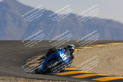 media/Oct-30-2022-CVMA (Sun) [[fb421c3cec]]/Race 10 Supersport Middleweight Shootout/